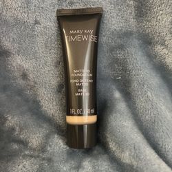 TimeWise® Matte 3D Foundation Beige White 180