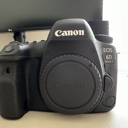 New Like Canon 6D Mark ii With Original Canon Battery Grip