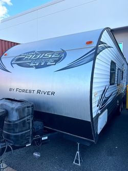 2016 Forest River Wildwood X-Lite 261BHXL