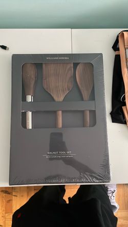 Walnut tool set