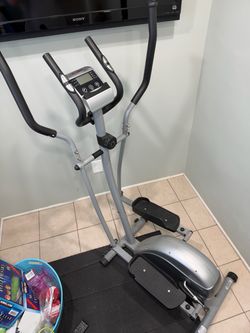 EFITMENT E005 Compact Magnetic Elliptical Trainer