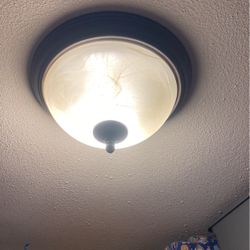 Luz De Techo Like New $20.00Disponible 6