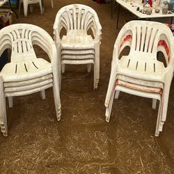 Plastic Chairs $20 Each Set Of 4