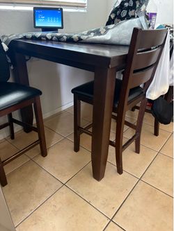 Counter height table with 4 chairs