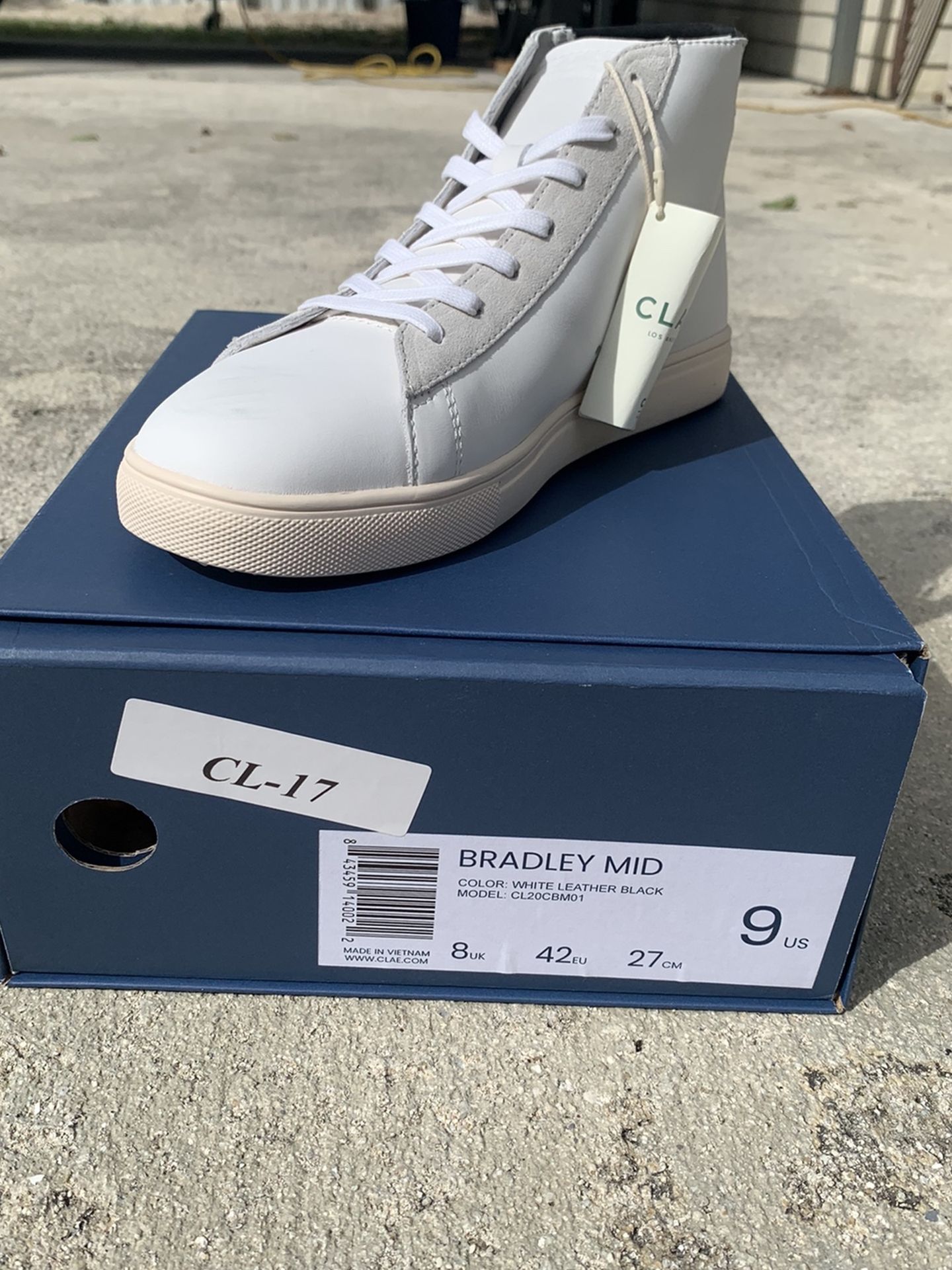 Clae Bradley Leather Mid White Size 9