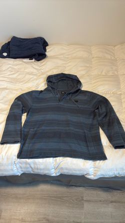 O’Neill hoody with pouch