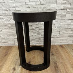 End/Side Table 