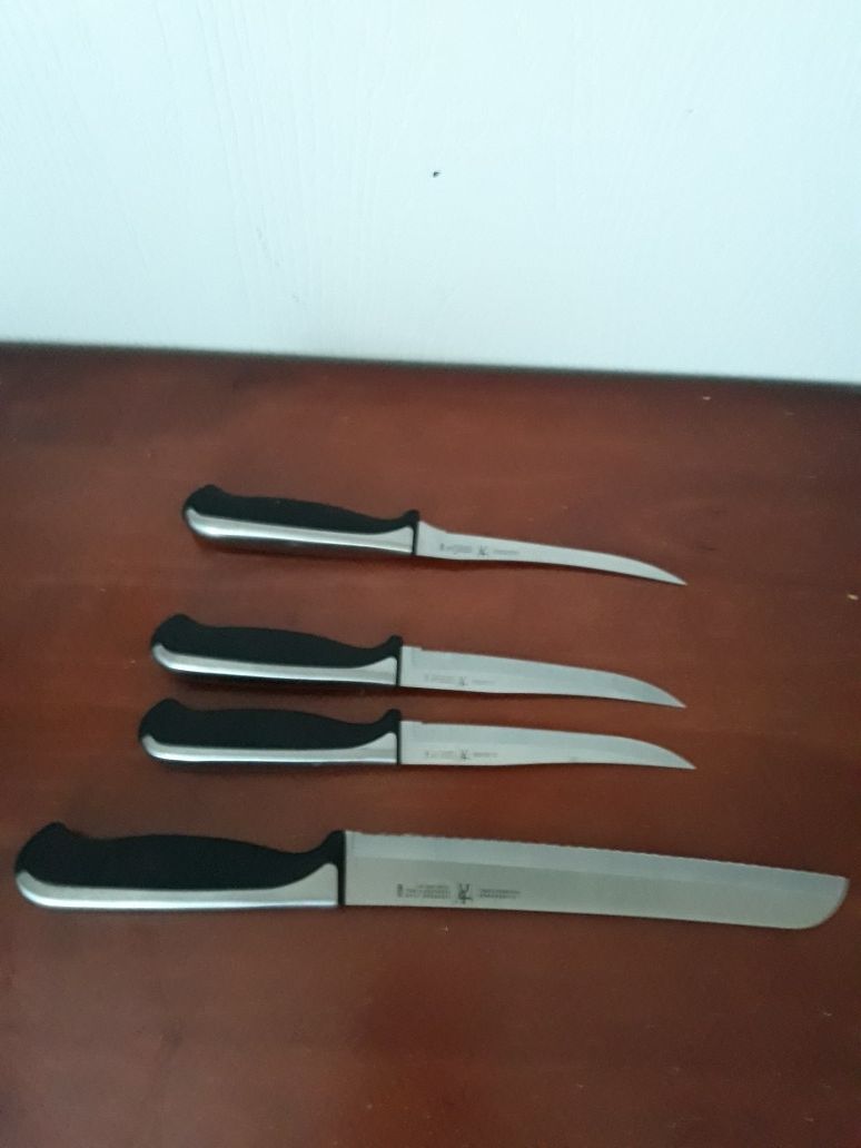 J.A. Henckels International Everedge Plus Stainless Steel Serrated Knifes