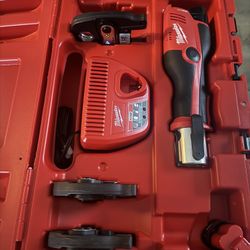 Milwaukee Press Tool