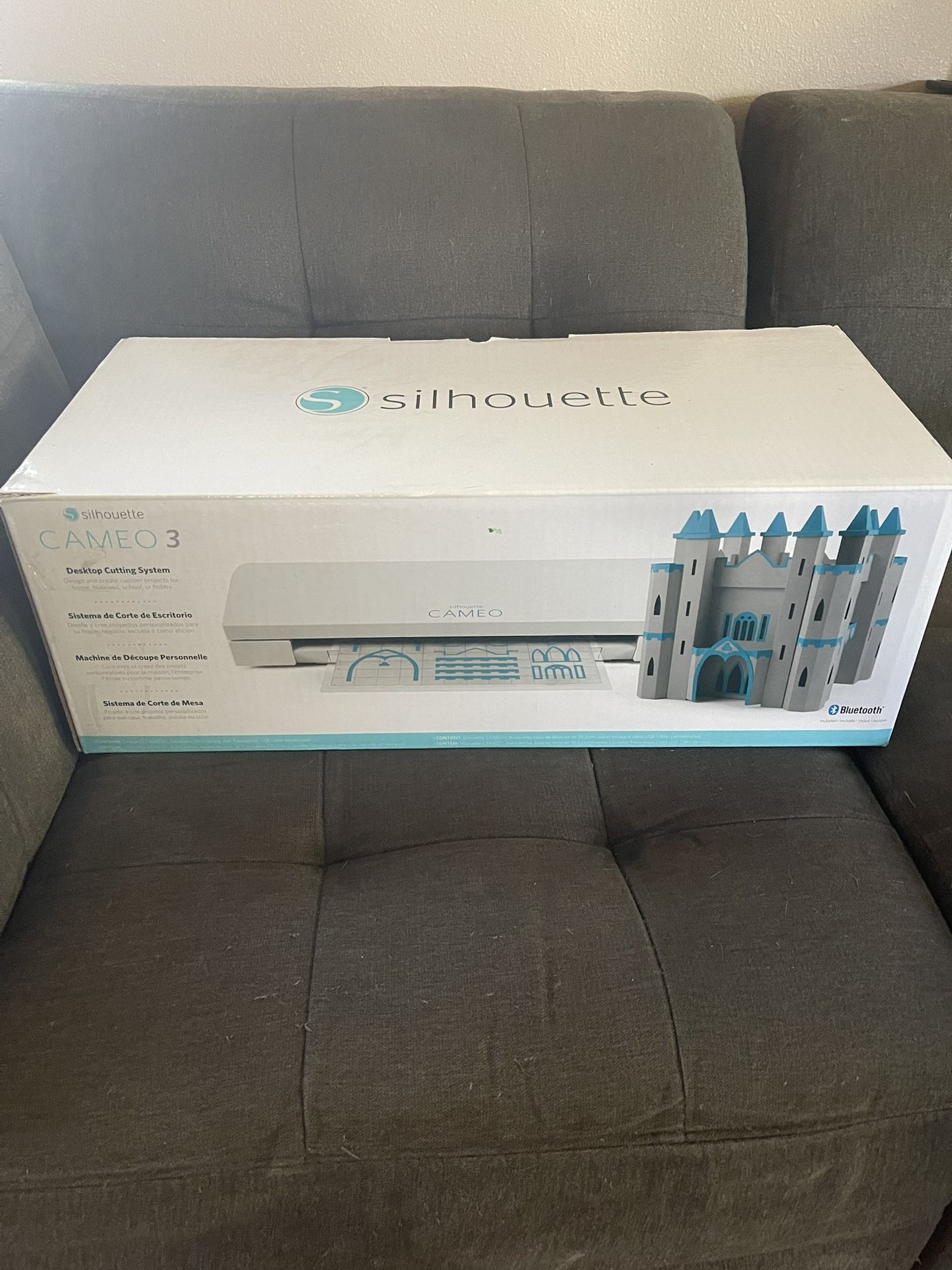 Silhouette Cameo 3 White Electronic Die Cut Cutter Machine never used. Everett/Pinehurst pick up area. Cash only. The Silhouette Cameo 3 is an electro