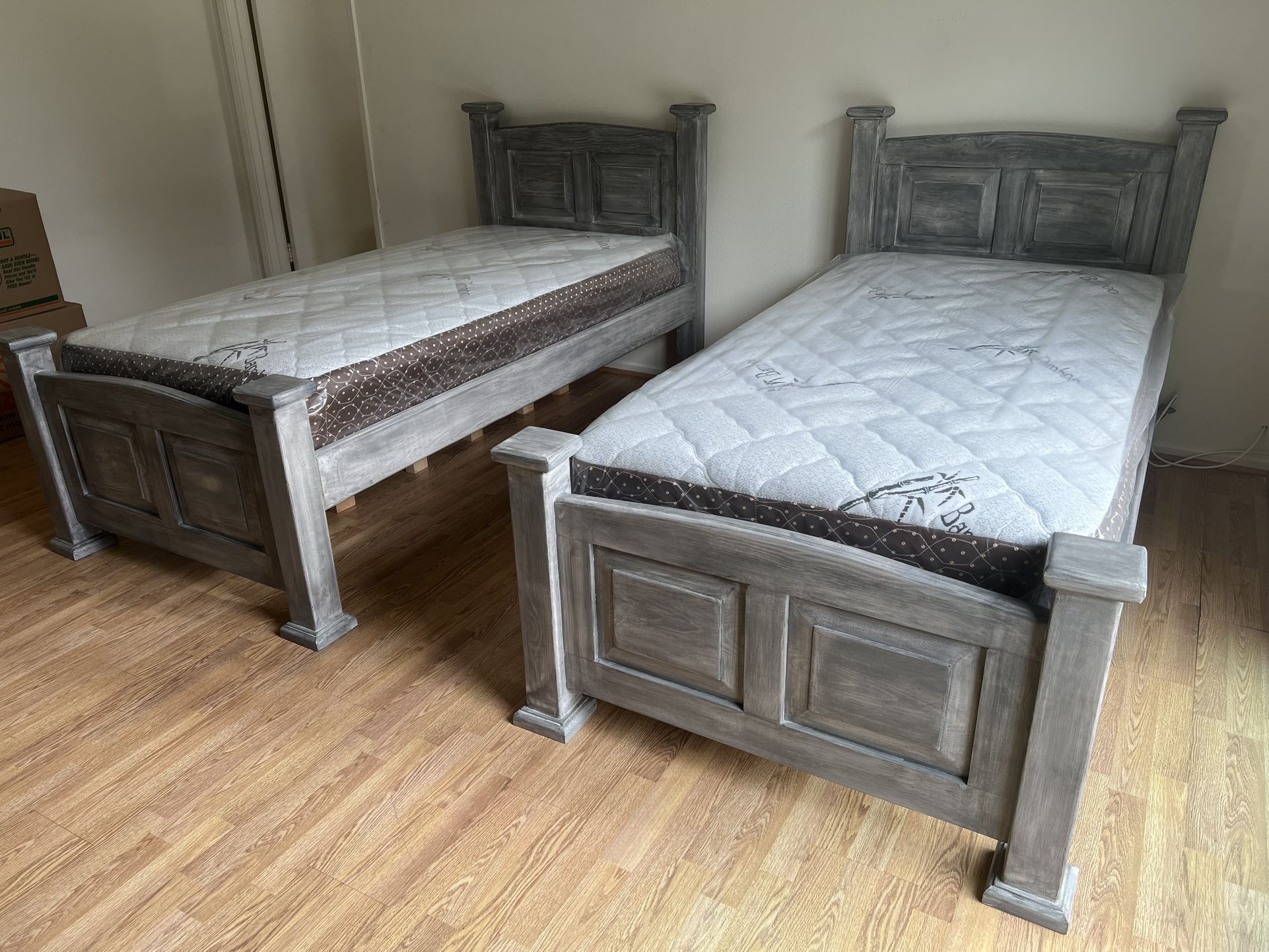 2 Twin Beds And 2 Mattresses