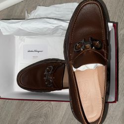 Ferragamo Bleecker Vicuna Pebble Calf.