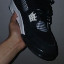 Very  good  condition  air jordans  4 retro white thunders