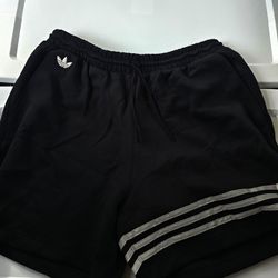 Addida Nueclassic Shorts
