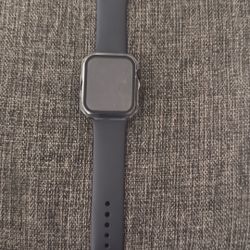 Apple Watch SE Aluminum Case