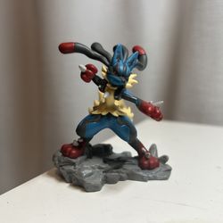 Pokemon Mega Evolution Lucario Miniature