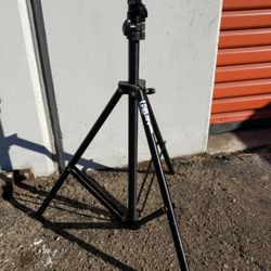 Tripod 