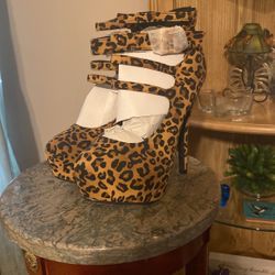 New Red Circle Cheetah Print Heels 