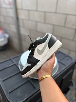 Jordan 1 Low “Grey Toe” (GS)