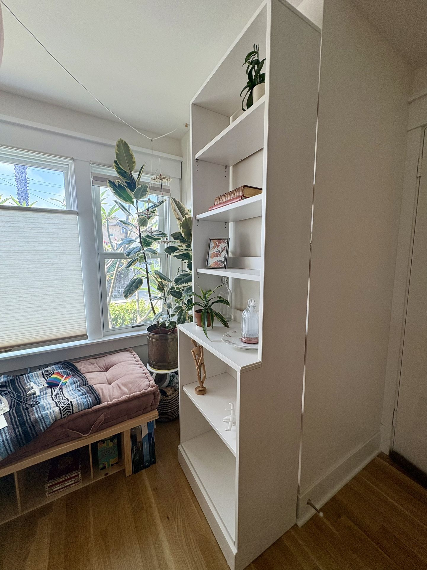 White Wood Bookshelf Bookcase Shelf