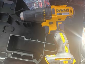 DeWalt 20 V drill