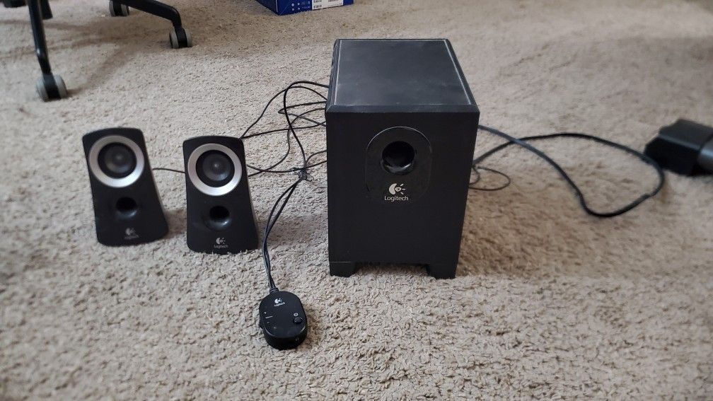 Logitech Z313 Speakers And Mini Sub