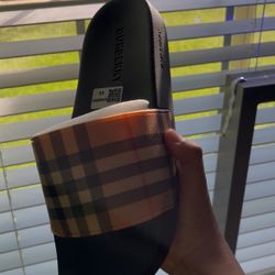 Burberry Slides 