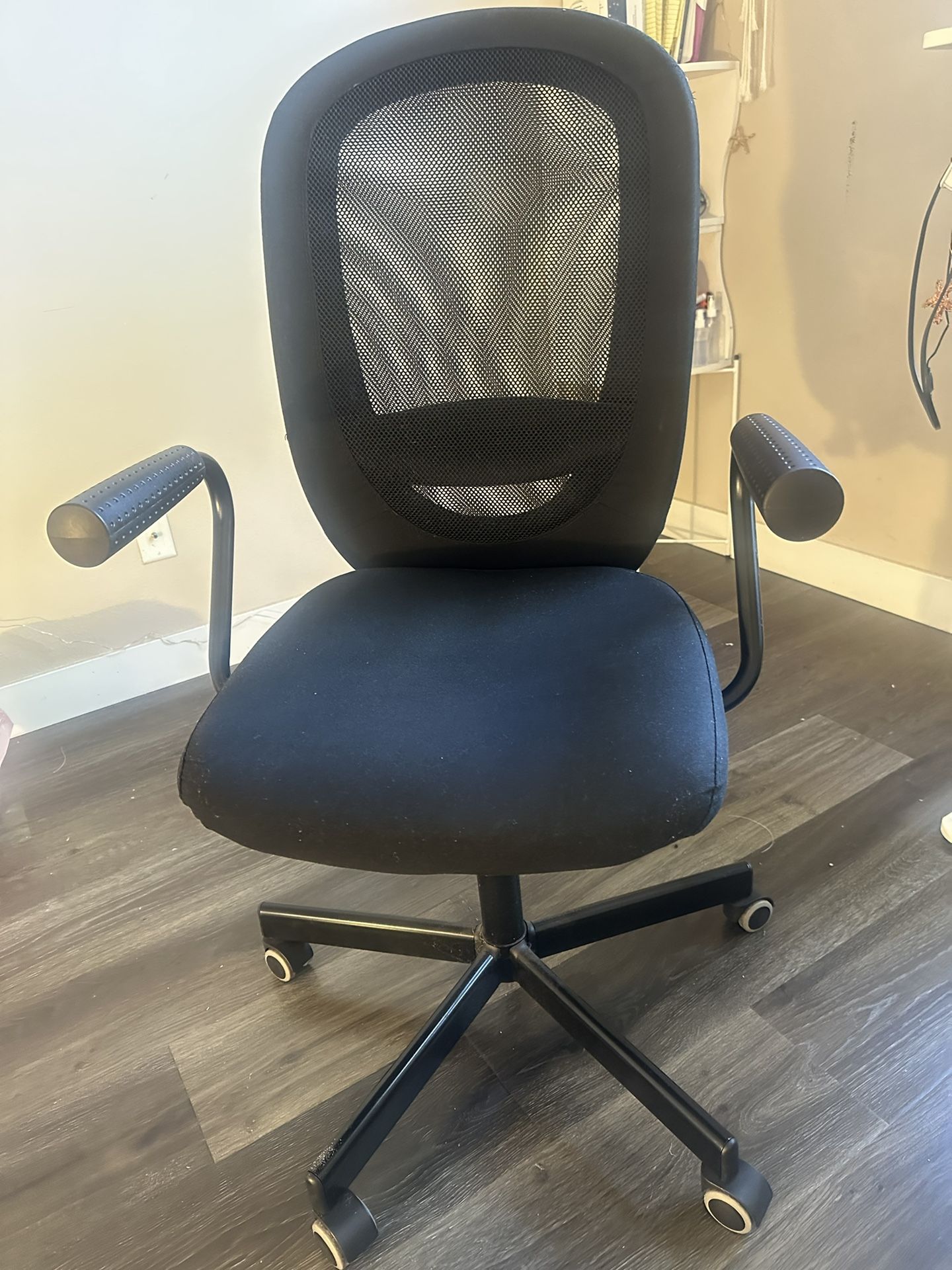 Adjustable office chair