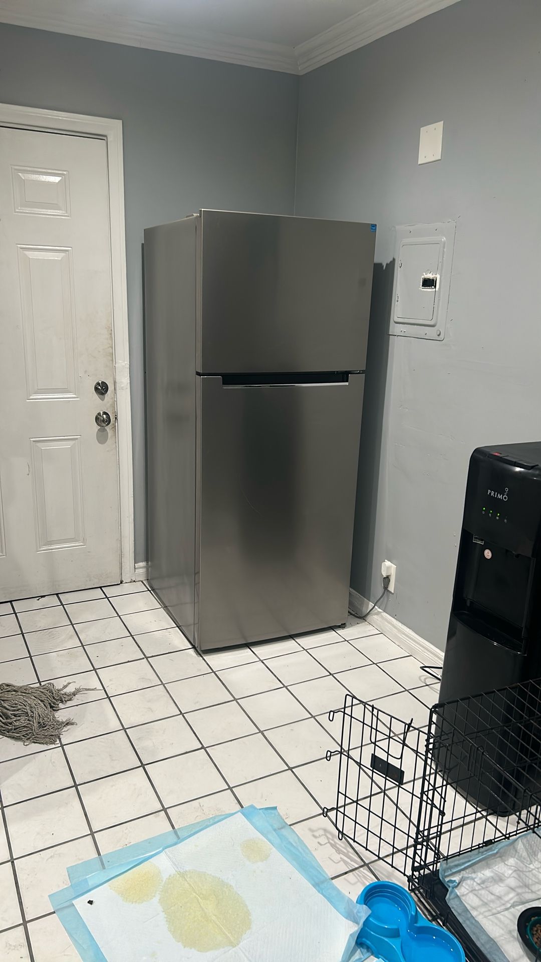 Refrigerator 