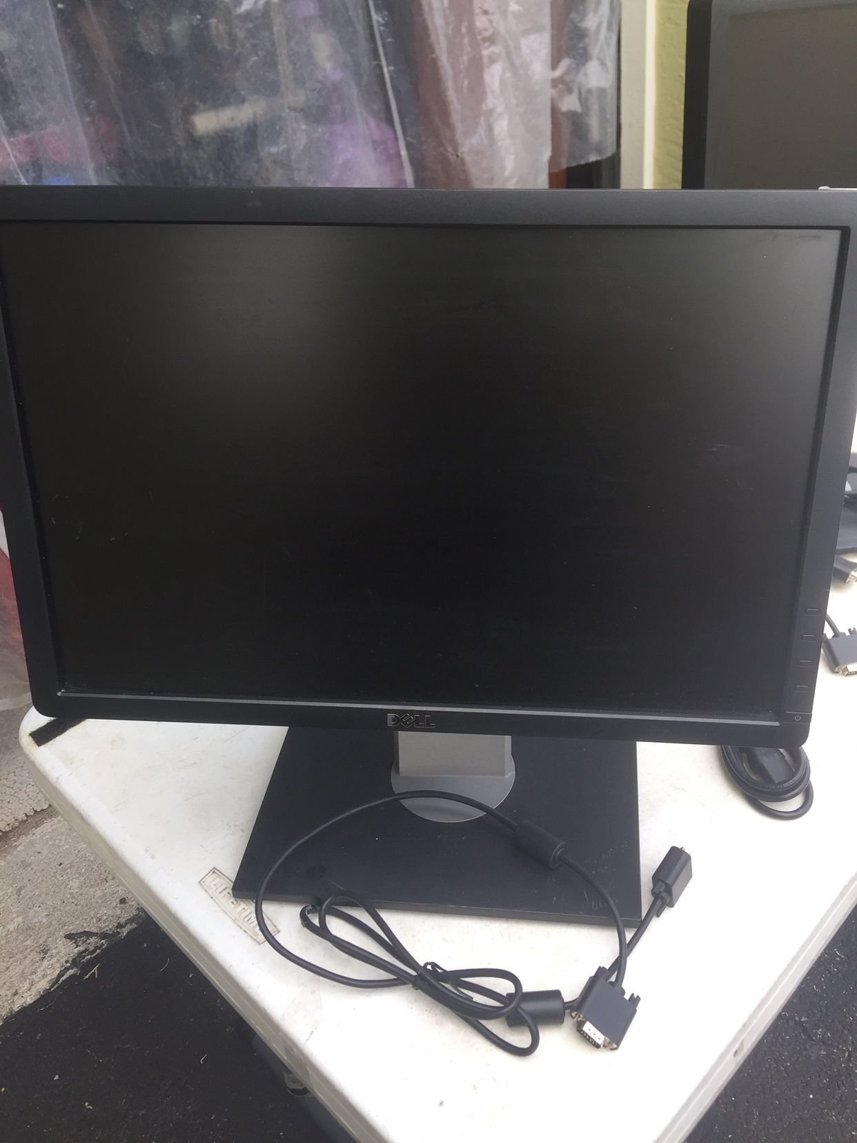 Dell 19 & 22 Inch Computer Monitors