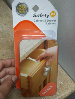 Cabinet & Drawer Latches