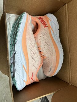 HOKA Clifton 8 Shoes 