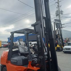 Forklift Toyota 12.000 # 