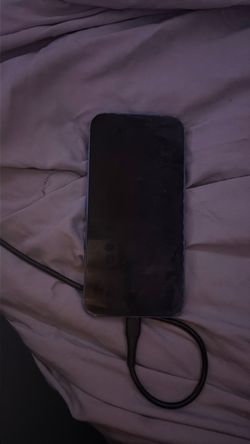 Broken iPhone 16 plus