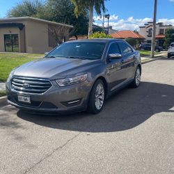 2014 Ford Taurus