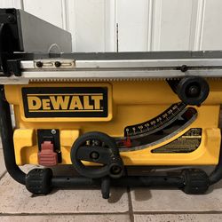Dewalt table saw, 10 inch, 15A, 120 volt, Good condition, Work perfectly 