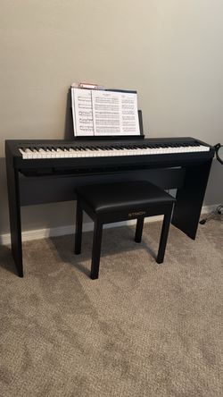 Yamaha P-71B Digital Piano with Strich Bench
