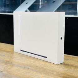 MacBook Air 15 Inch M2 With Two Years Of Apple Care 