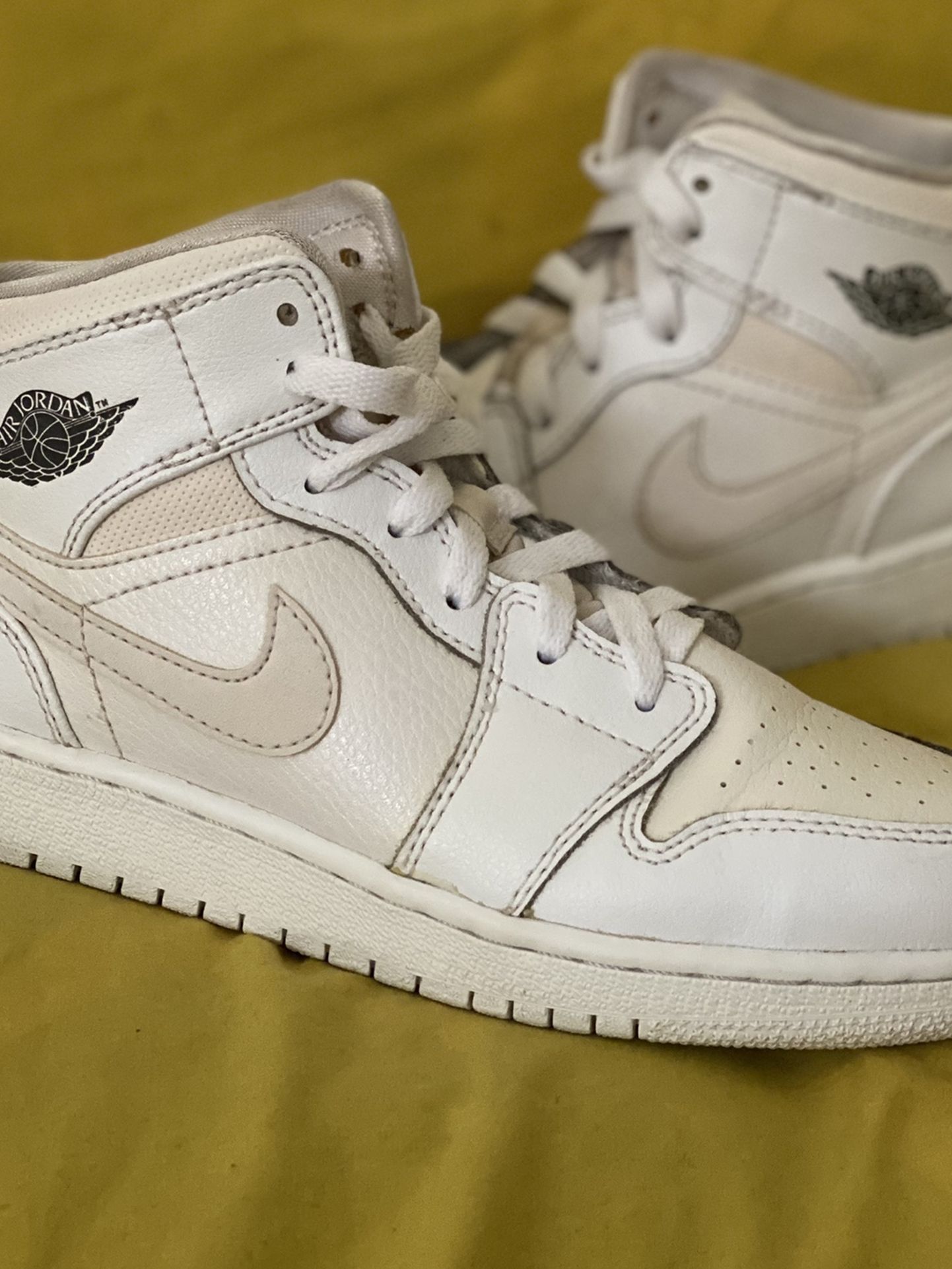 Jordan 1 Triple White (2014)