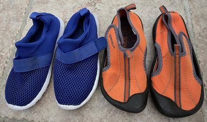 Boy Shoes / Wet Shoes - Size 9 - Speedo 