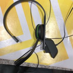 Wired Xbox One Microsoft Headset Torn Earpiece