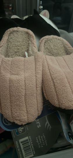 Slippers 