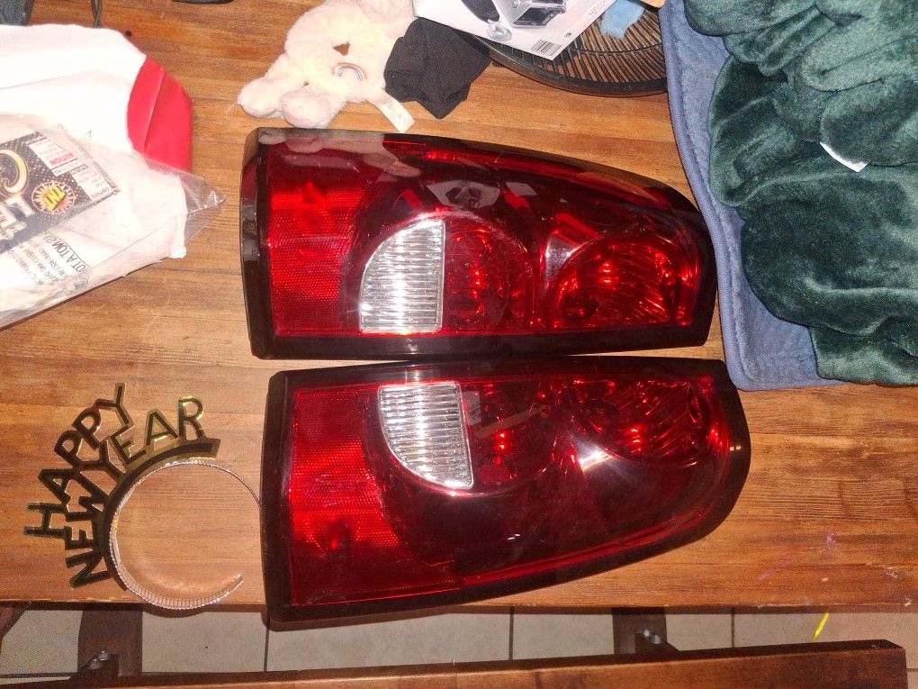 Silverado Taillights 2003 To 2007