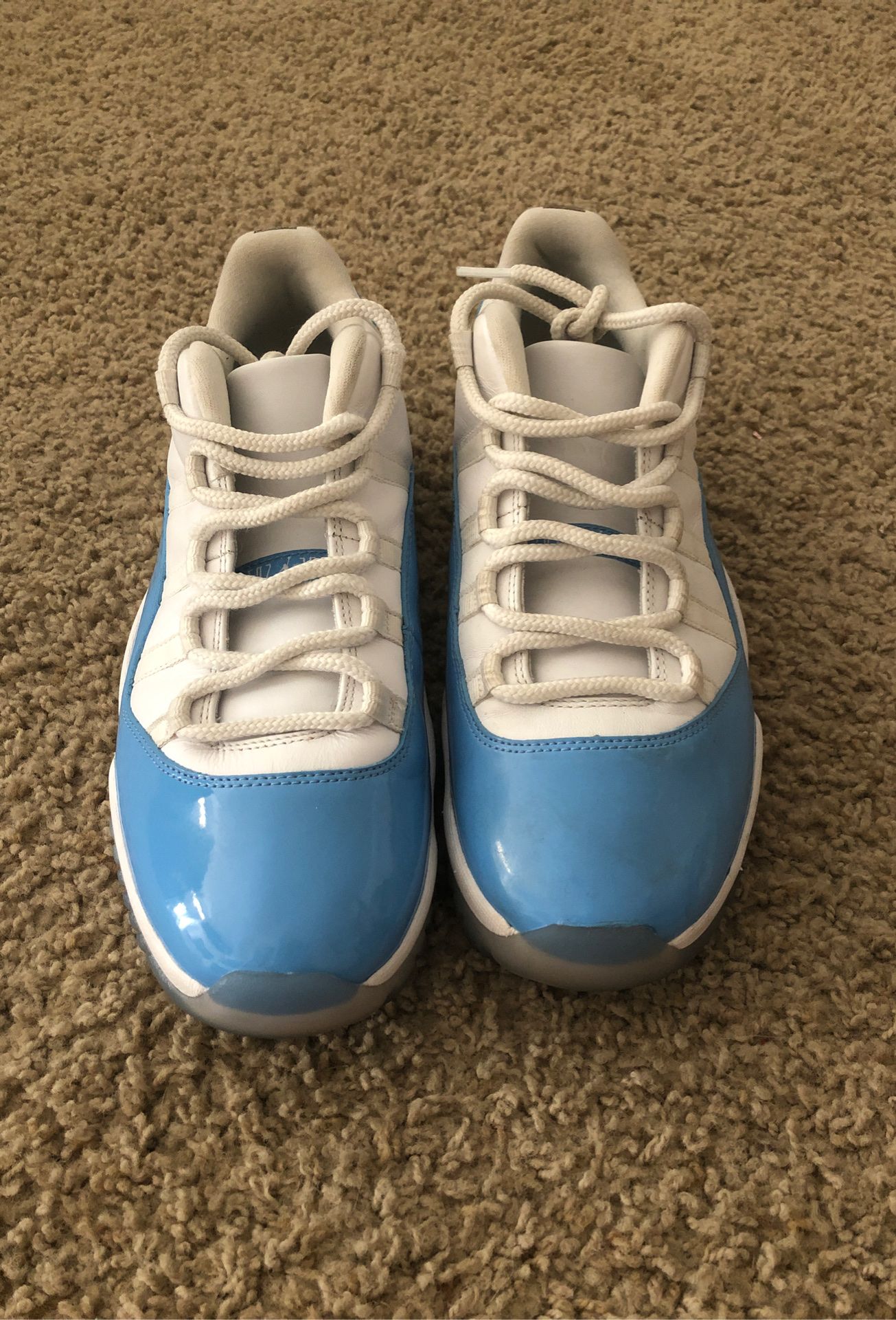 Retro Jordan 11 low UNC