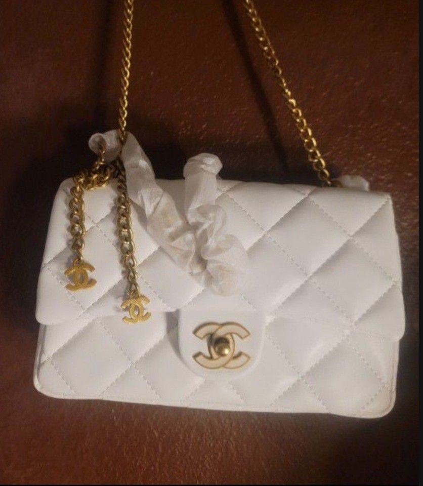 Louis Vuitton Bag Read Below Description Before Buying Item $ 1 5 0