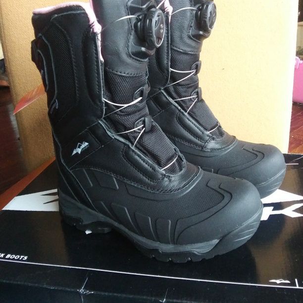 Womens Snowmobile boot Size 5