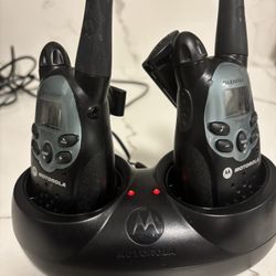 Motorola T5000 Walkie Talkies (2)