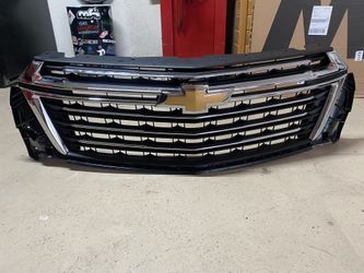 Chrome Chevy Traverse Grille