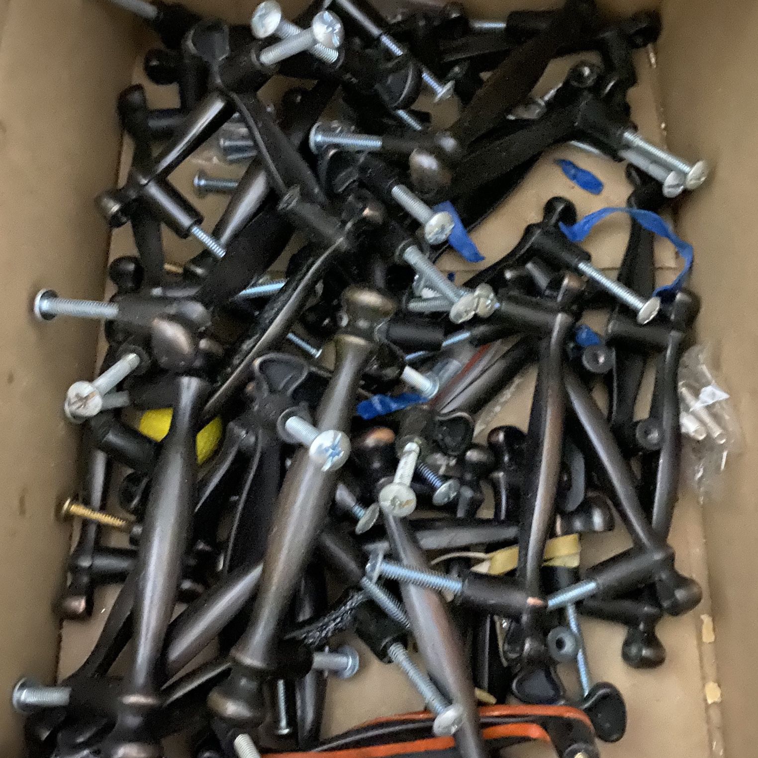 Cabinet Hardware - Pull Handle