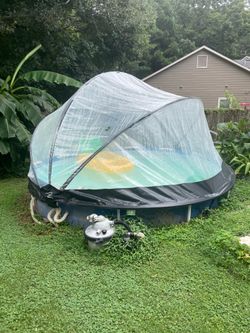$150 OBO Above ground pool ~11ft diameter with sand filter